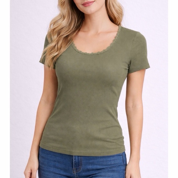 Active USA Tops - ACTIVE USA • Olive Green Floral Lace-Trimmed Ribbed Short Sleeve Tee, M